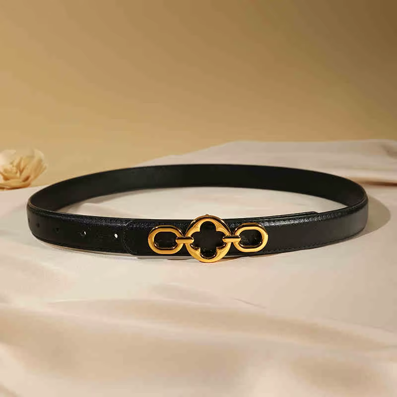 Ceinture classique en cuir pour femmes, avec boucle dorée, idéale pour les robes, les jeans et les m
