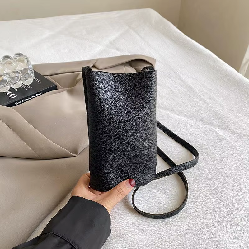 Sac à bandoulière grande capacité pour femme en cuir PU avec fermoir, idéal pour les voyages, le sho