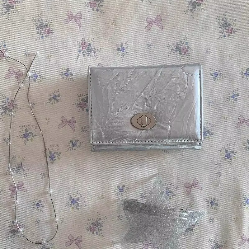 Portefeuille porte-cartes tri-pliant en cuir PU WERLLANDS avec motif froissé et boucle en métal