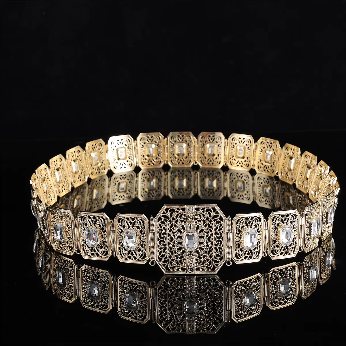 Une luxueuse ceinture pour femme en alliage, un cadeau parfait pour les mariées, les mariages et les
