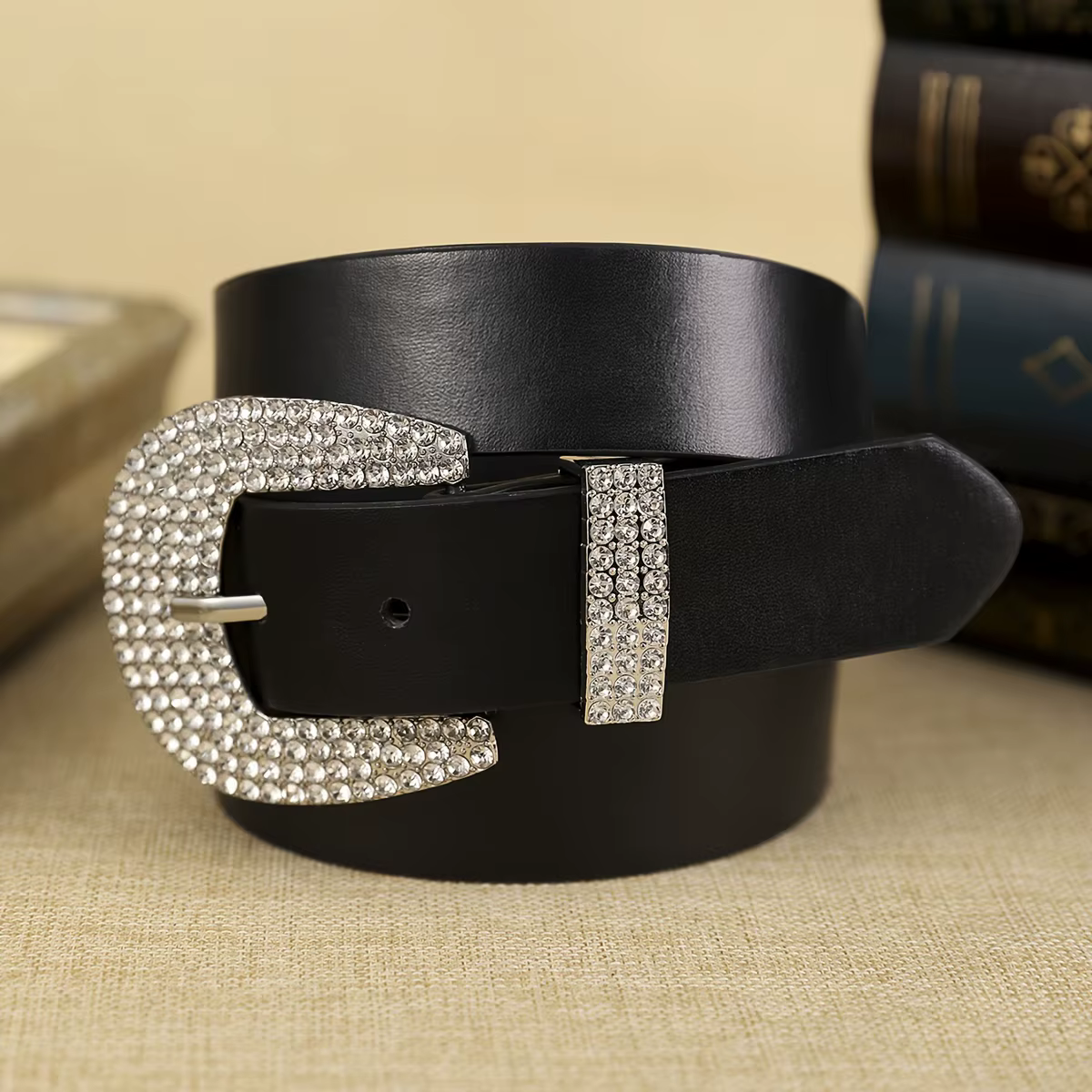 1 ceinture noire en PU pour femme avec boucle ornée de diamants, vêtements à la mode et tendance, sh