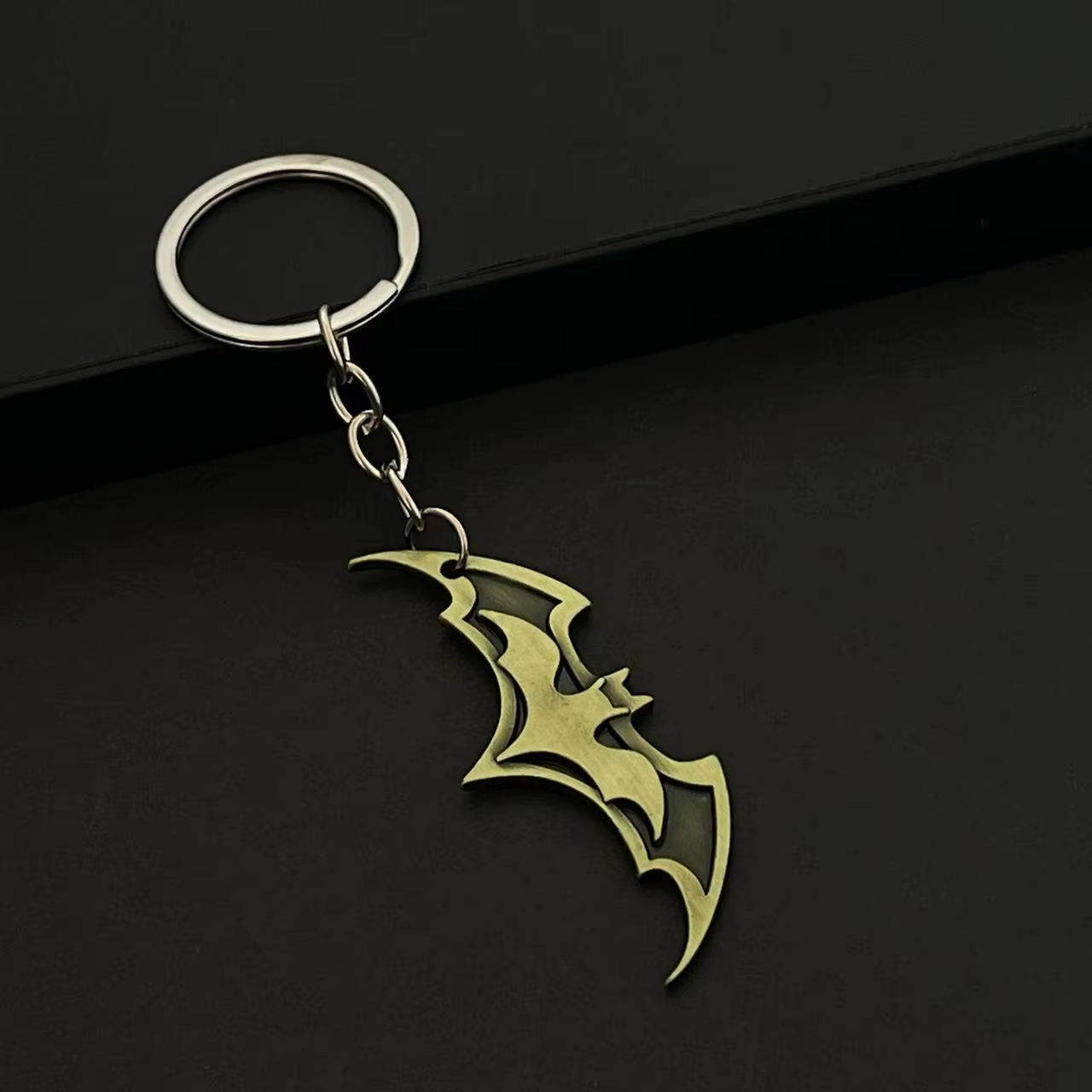 Porte-clés chauve-souris – Porte-clés de voiture haut de gamme inspiré d'anime, porte-clés de couple