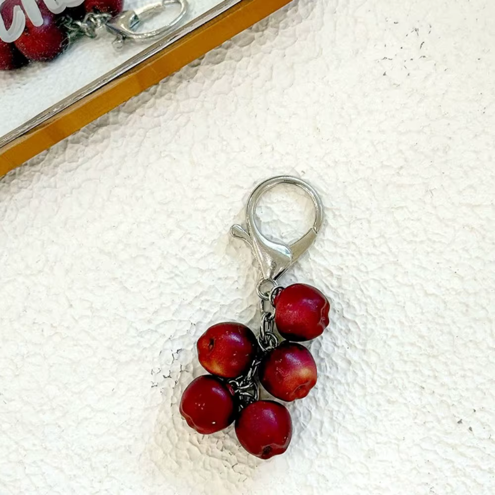 Porte-clés en résine 3D réaliste en forme de fruits rouges, perles épaisses, couleurs vives, breloqu