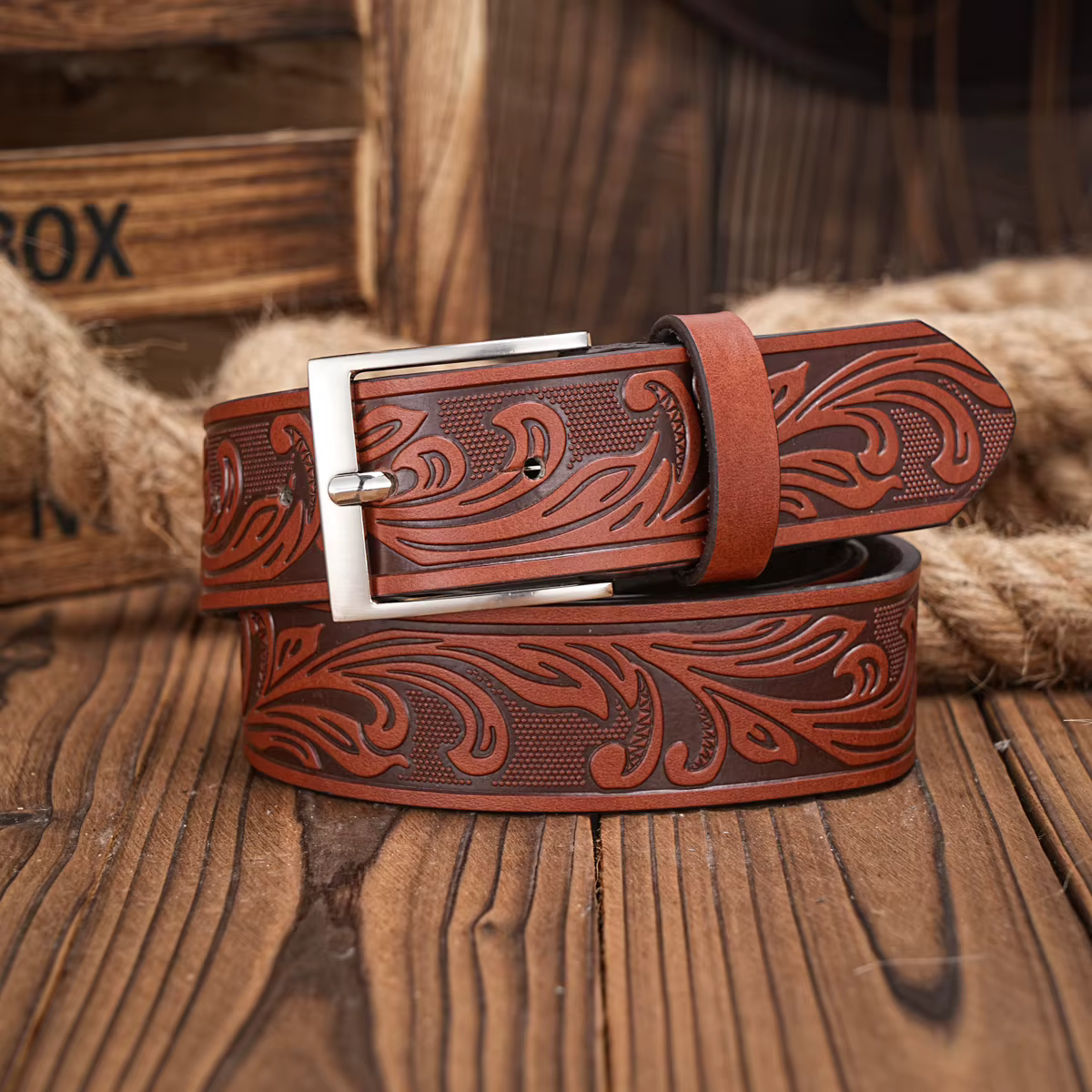 Une ceinture décontractée, individuelle et rétro, accessoire vestimentaire de style occidental, bouc