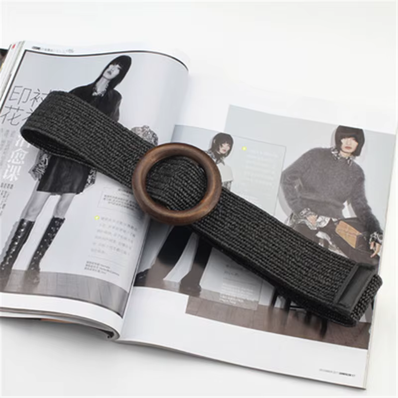 Ceinture tressée élastique bohème avec boucle en bois pour femmes