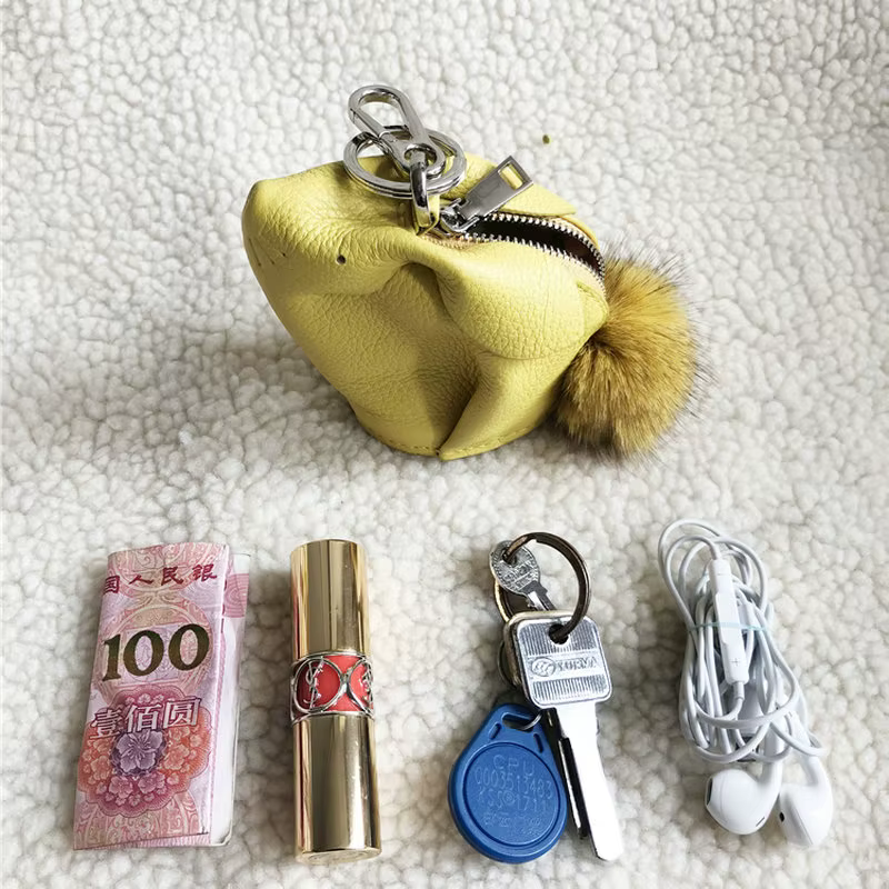 Porte-monnaie Lapin en Cuir Véritable Fait Main avec Breloque
