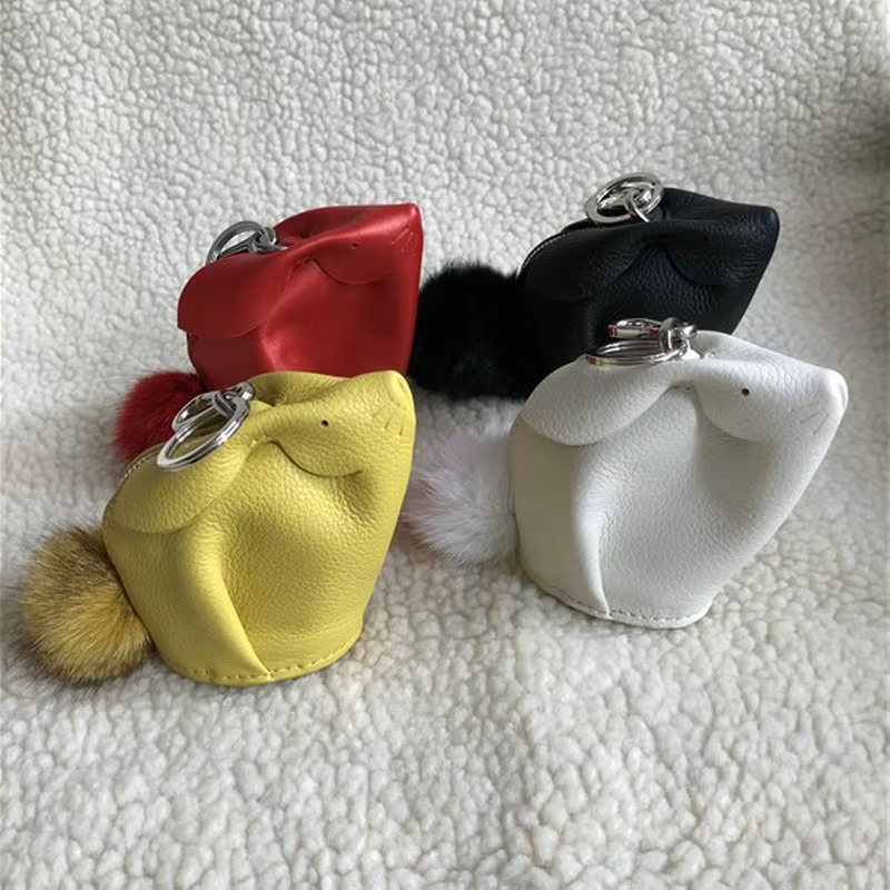 Porte-monnaie Lapin en Cuir Véritable Fait Main avec Breloque