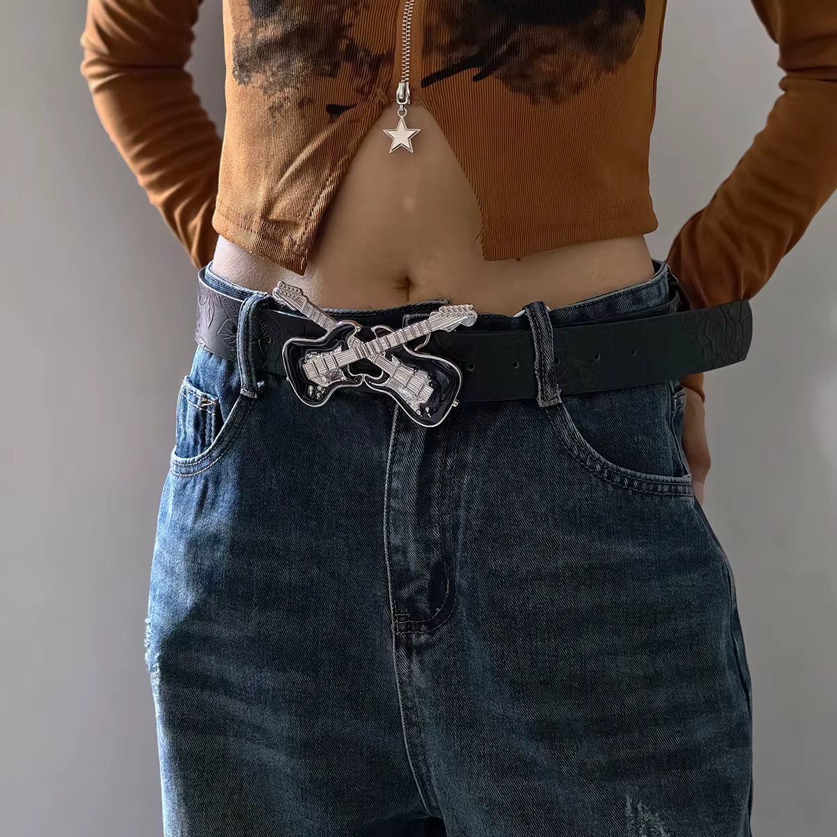 Rock Style guitare grande boucle en cuir PU ceinture en relief pour femmes personnalisé décontracté hommes