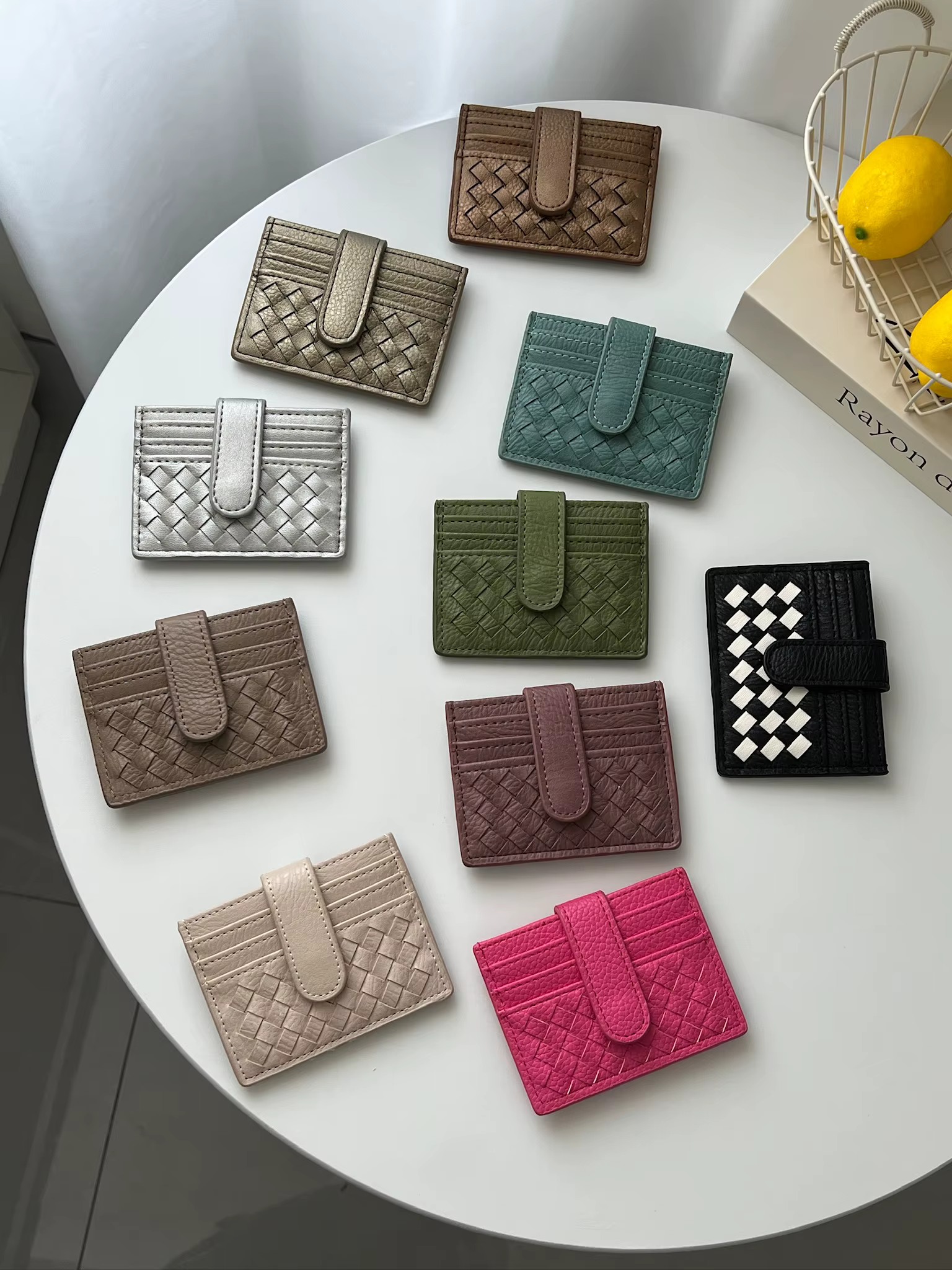 Nouveau design porte-carte pour 2025 pur tissé à la main facile à transporter hommes et femmes usage général petit sac à cartes
