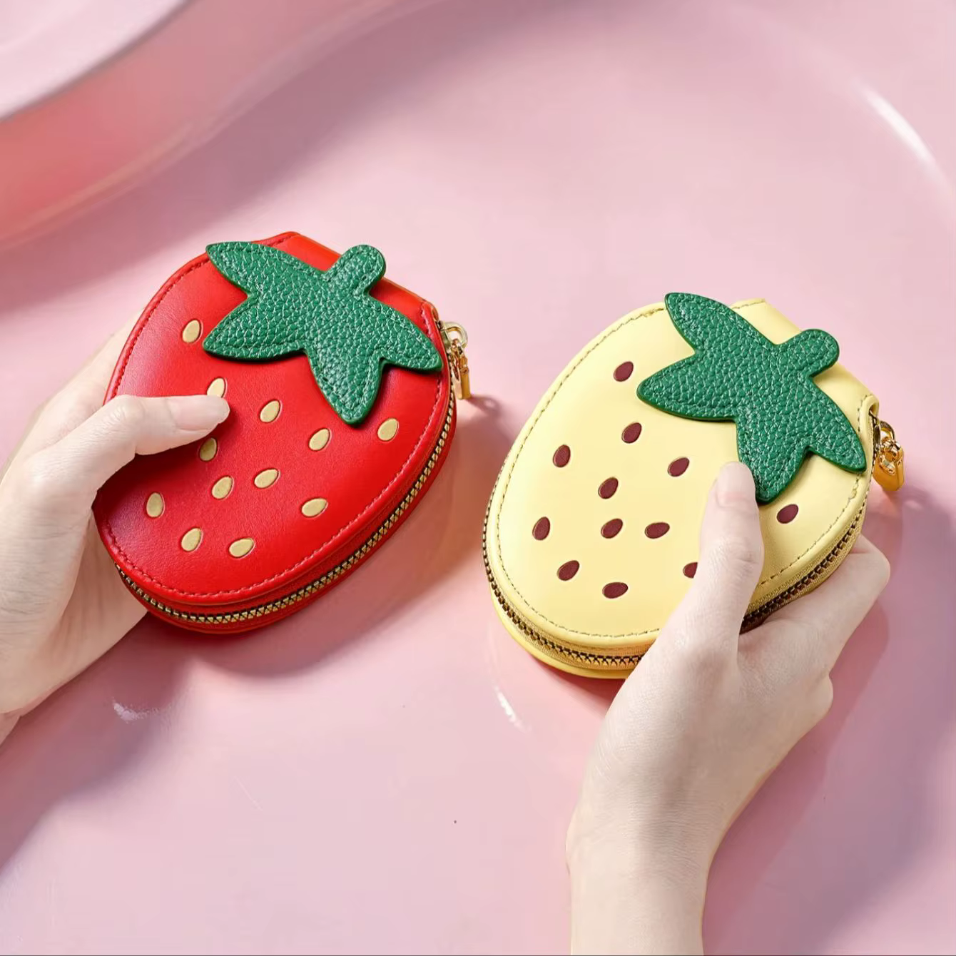 Porte-monnaie Fraise en Cuir PU avec Fermeture Éclair