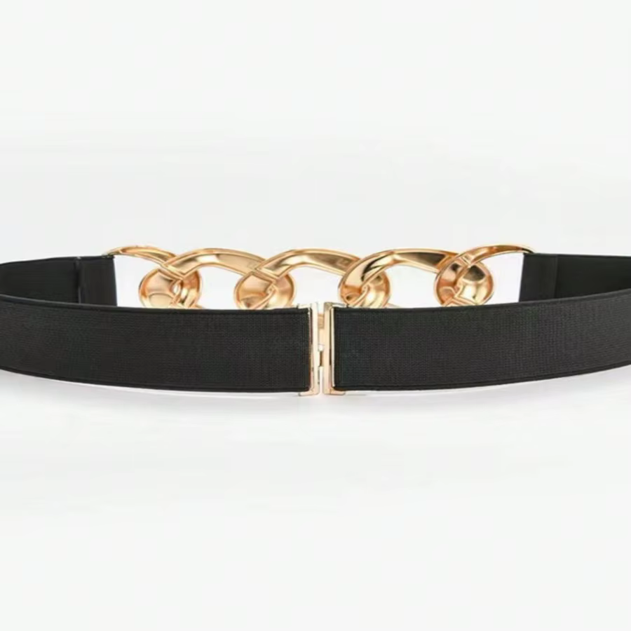 La ceinture élastique noire à chaîne