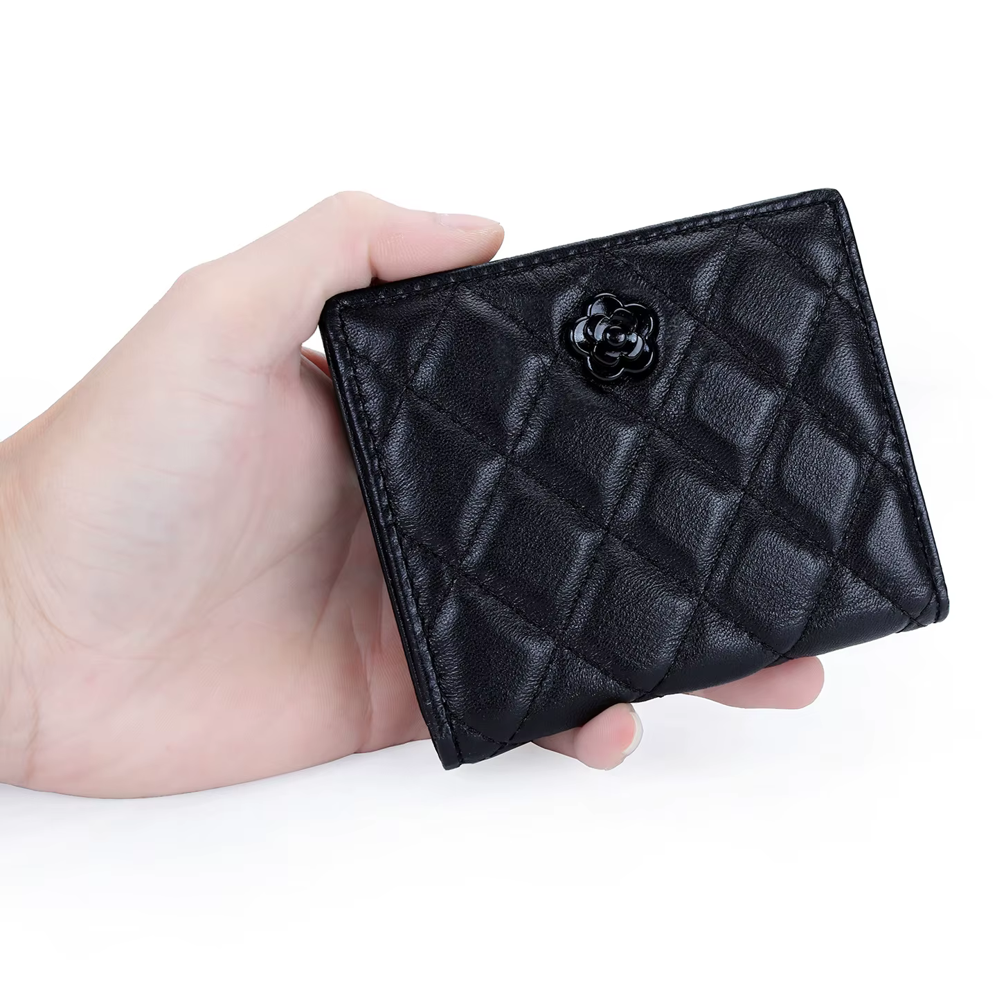 Portefeuille en cuir d'agneau matelassé de luxe pour femmes