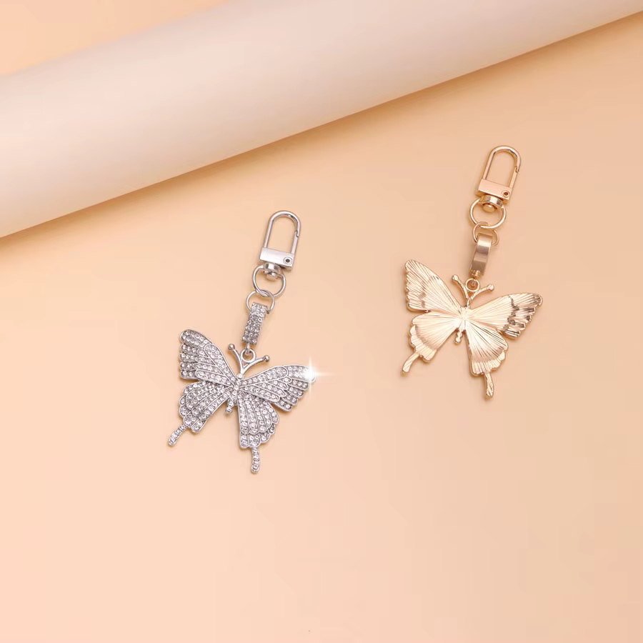 Porte-clés papillon en strass scintillant en métal pour femme, breloque de sac Kawaii, accessoire de porte-clés, cadeau pour fête quotidienne, soirée, mariage