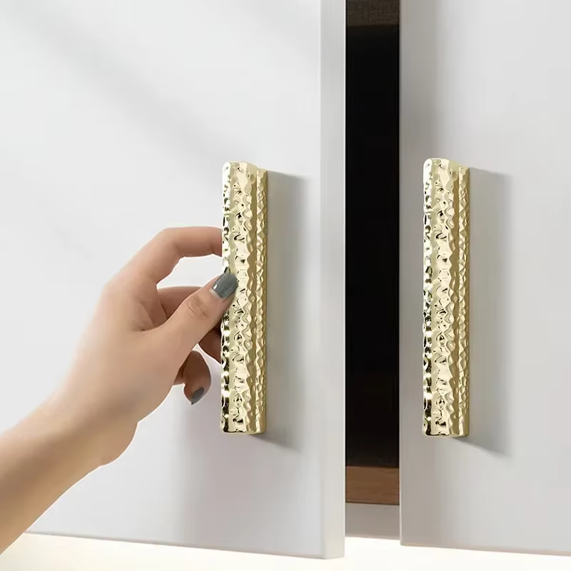 Poignée de porte d'armoire noire moderne et simple, poignée de porte d'armoire, armoire à vin, poignée de quincaillerie de meubles