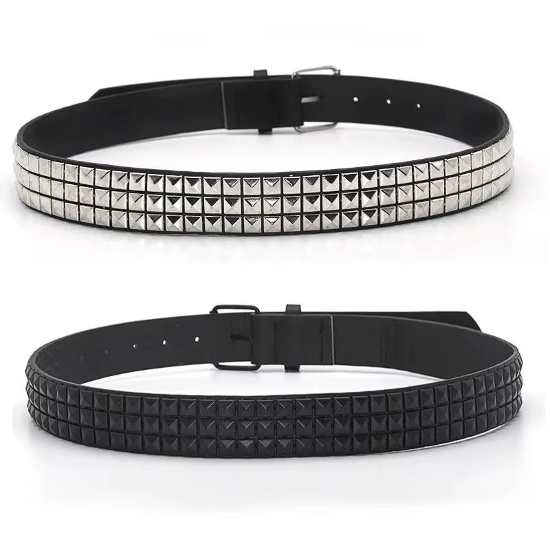 Ceinture punk cloutée pyramide