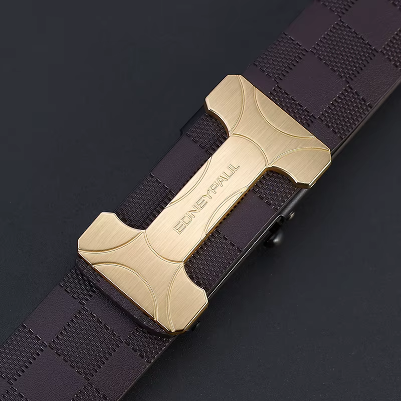 Ceinture d'affaires élégante pour homme avec boucle automatique en métal, design durable pour un usage quotidien, choix de cadeau idéal