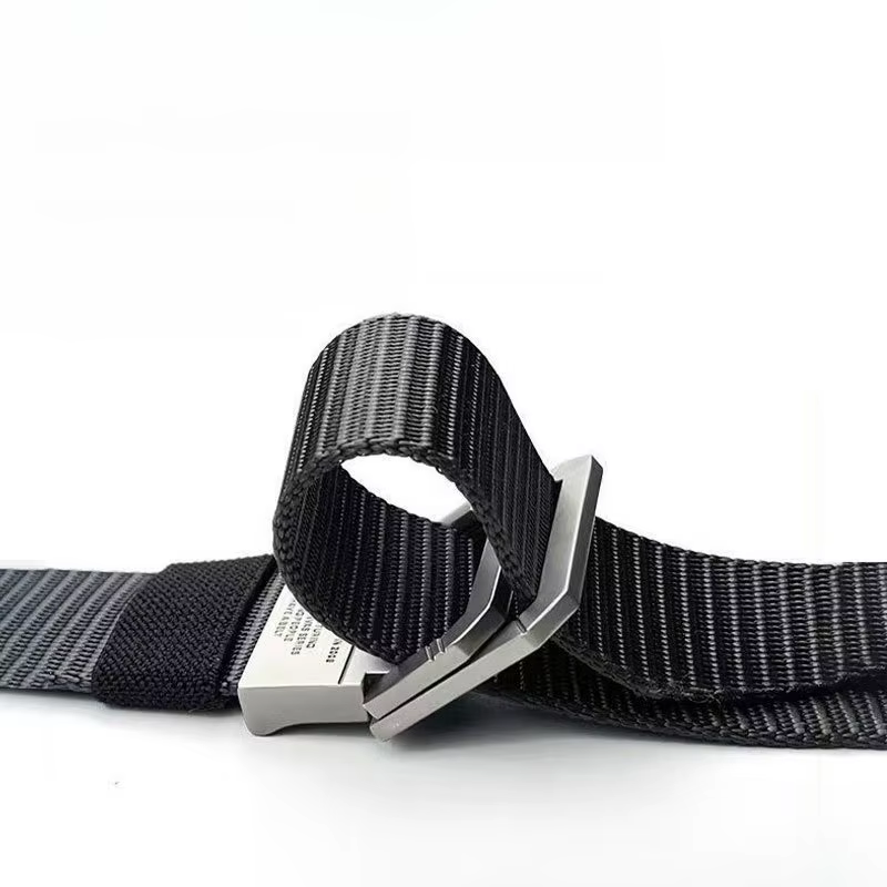 Ceinture de sport décontractée pour hommes et femmes – Boucle métallique automatique, sangle en toile et nylon, idéale pour les étudiants et l'extérieur