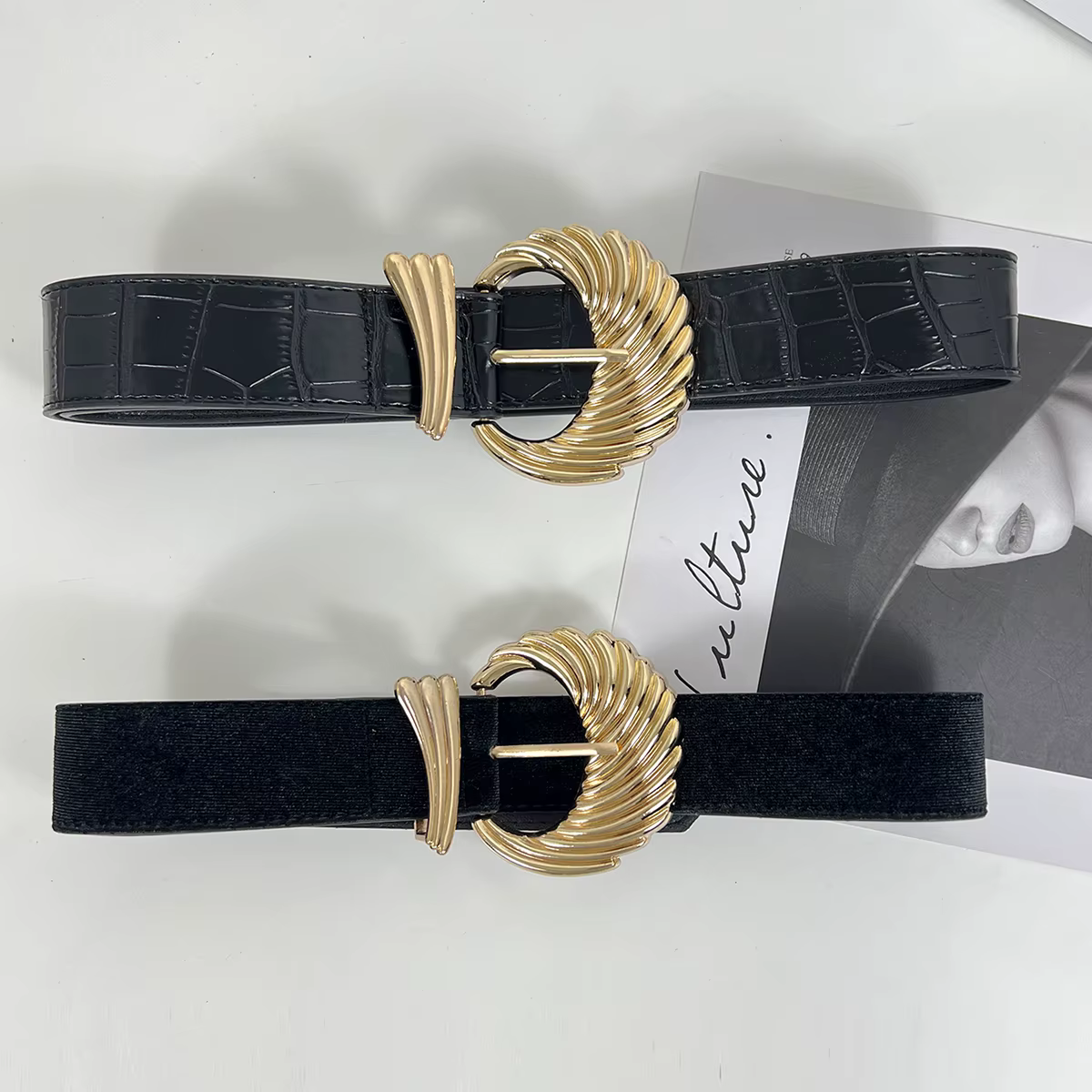 Ceintures en cuir velours noir pour femmes