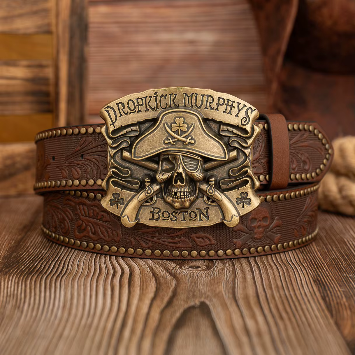 Boucle de crâne de couronne de crâne de Pirate