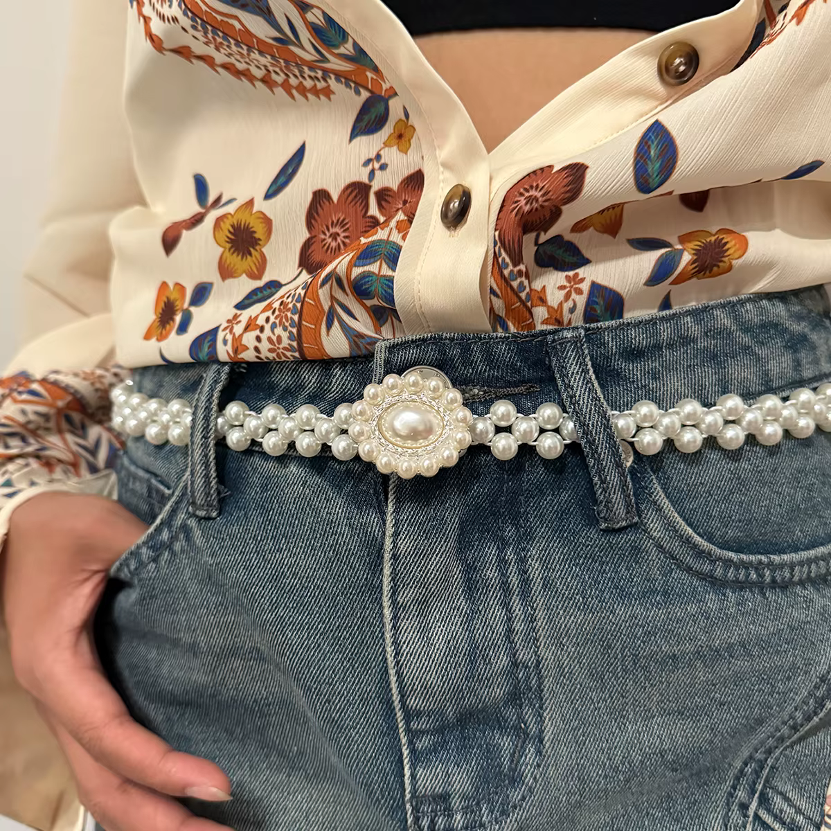 Ceinture élastique élégante pour femme avec incrustation d'agate et fausses perles
