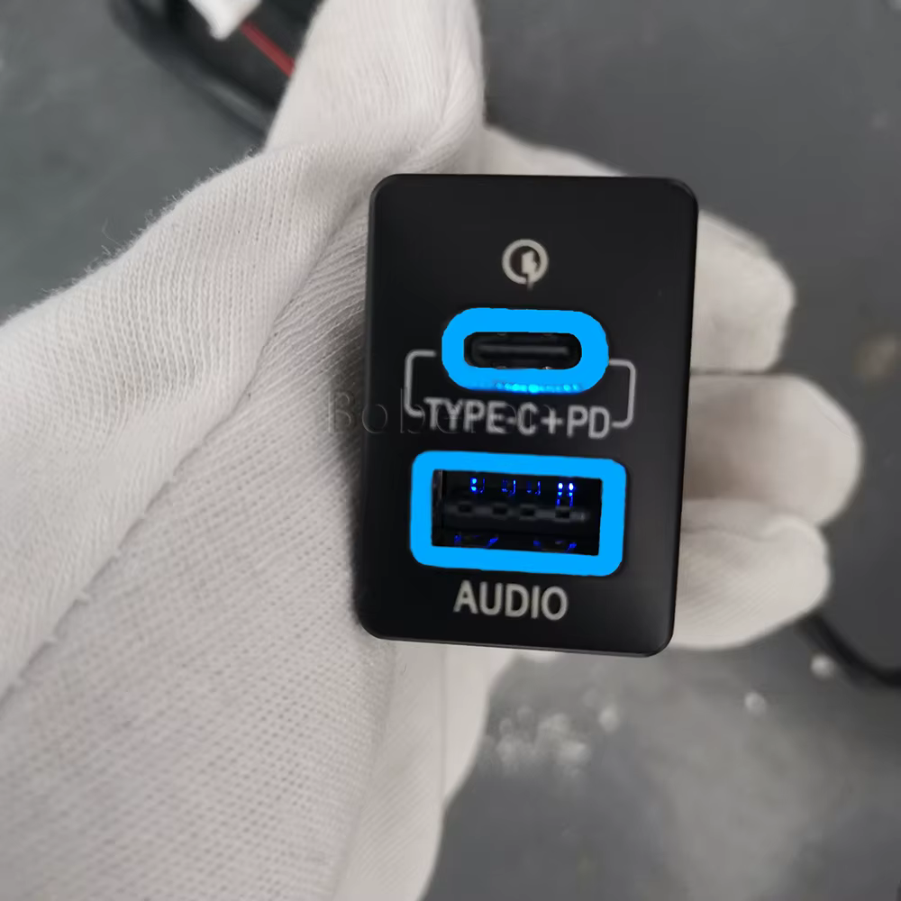 Adaptateur d'entrée de chargeur rapide de prise Audio de Port USB de voiture pour Toyota Camry 50 Prius Corolla Land Cruiser PRADO RAV4 Auris 2007-2018