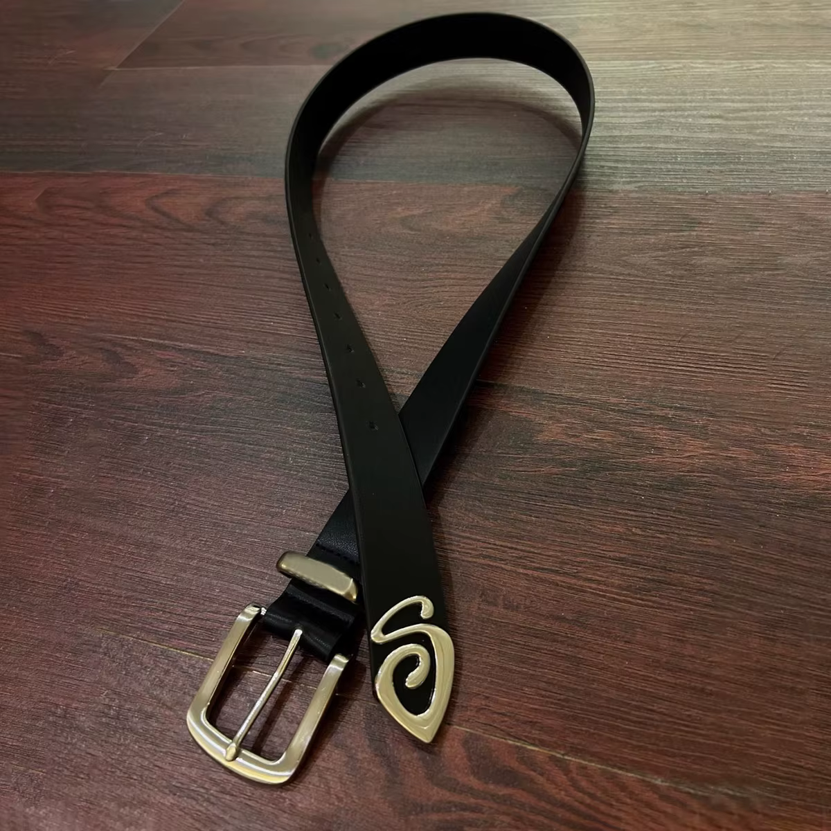 Ceinture pour femme avec boucle rotative noire