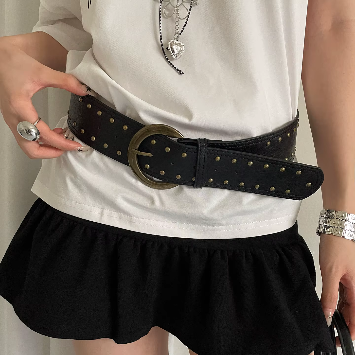 Ceinture large en rivets de style streetwear américain pour femmes