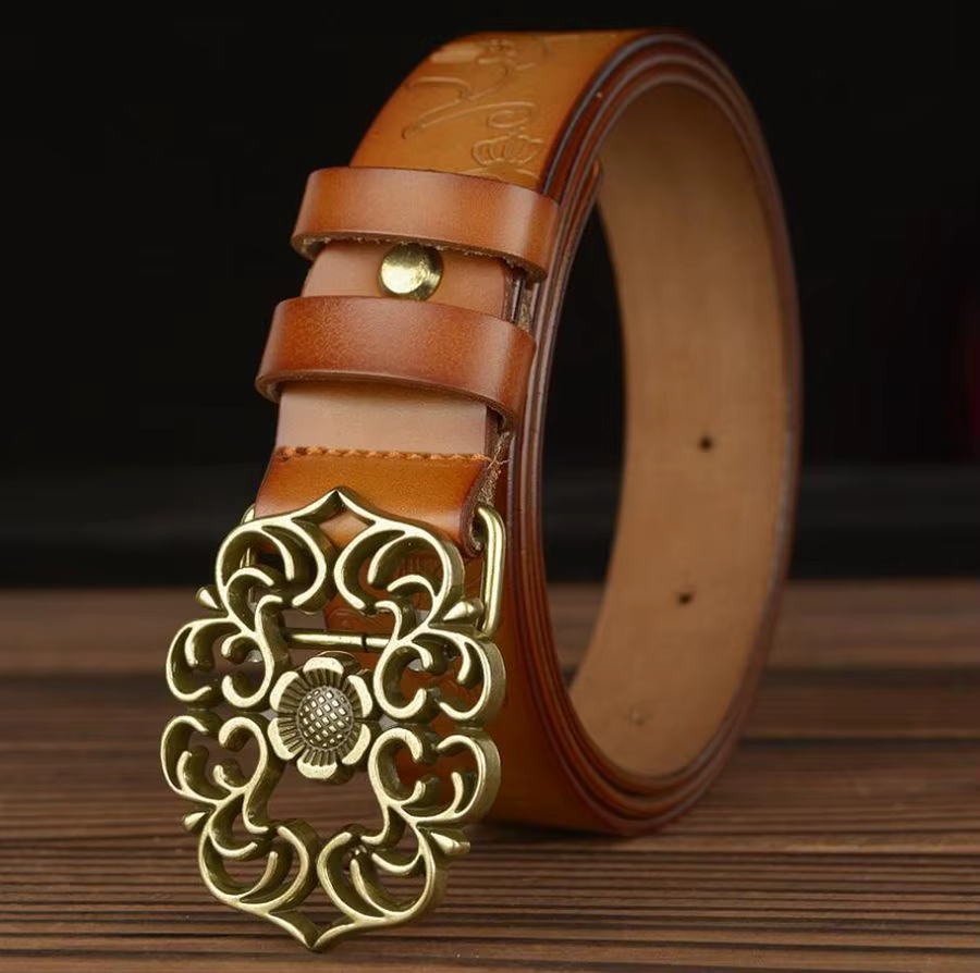Ceintures en cuir pour femmes