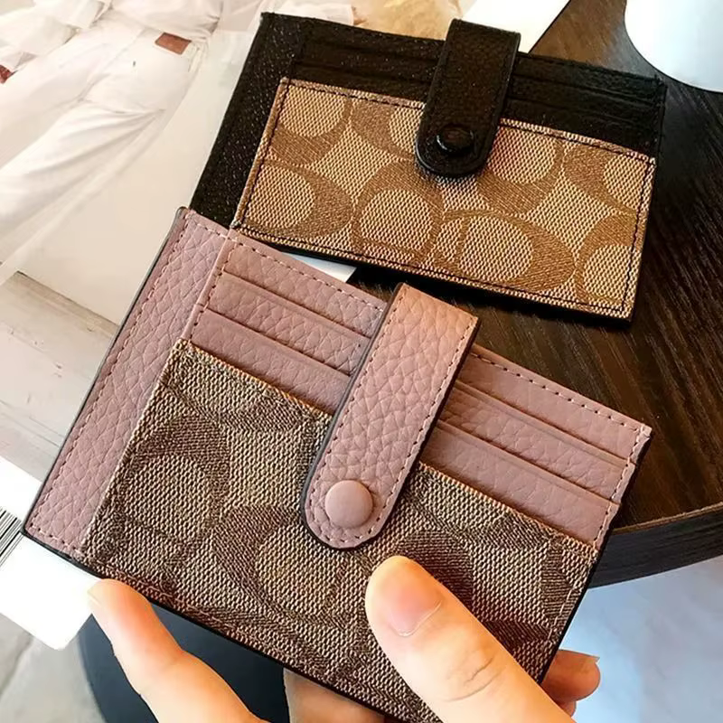 Porte-cartes ultra-fin de style monogramme