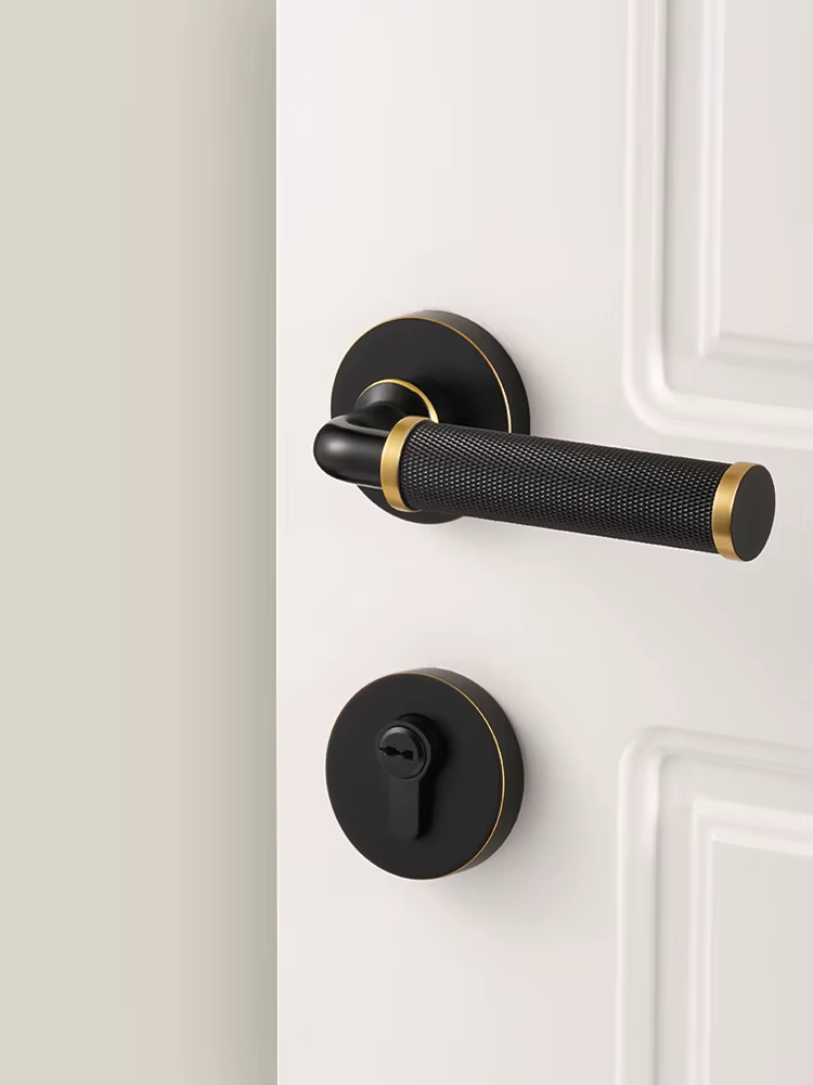 Dooroom Ensemble de poignées de porte moletées en laiton de luxe, noir et or, pour intérieur moderne, chambre et salle de bain, avec bouton décoratif et serrures de passage à verrouillage de confident