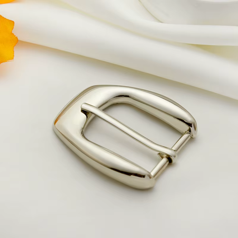 Boucles de ceinture à la mode 30mm, couleur or brillant, boucles ardillon en métal massif pour ceintures pour femmes