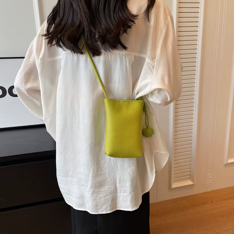 Petit sac à bandoulière en cuir pour femmes