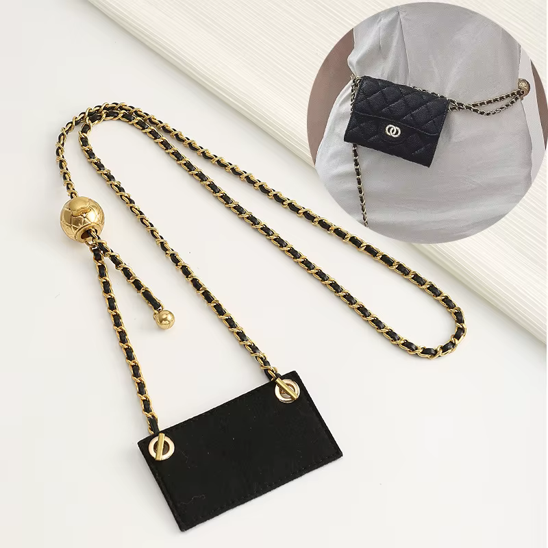 Petit porte-cartes élégant en cuir avec sangle