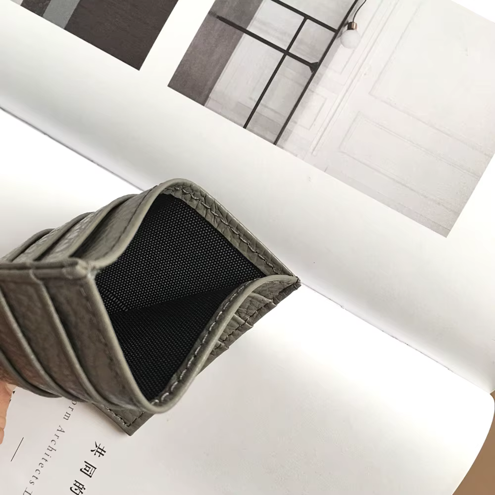 Portefeuille de cartes en cuir véritable avec lettres personnalisées