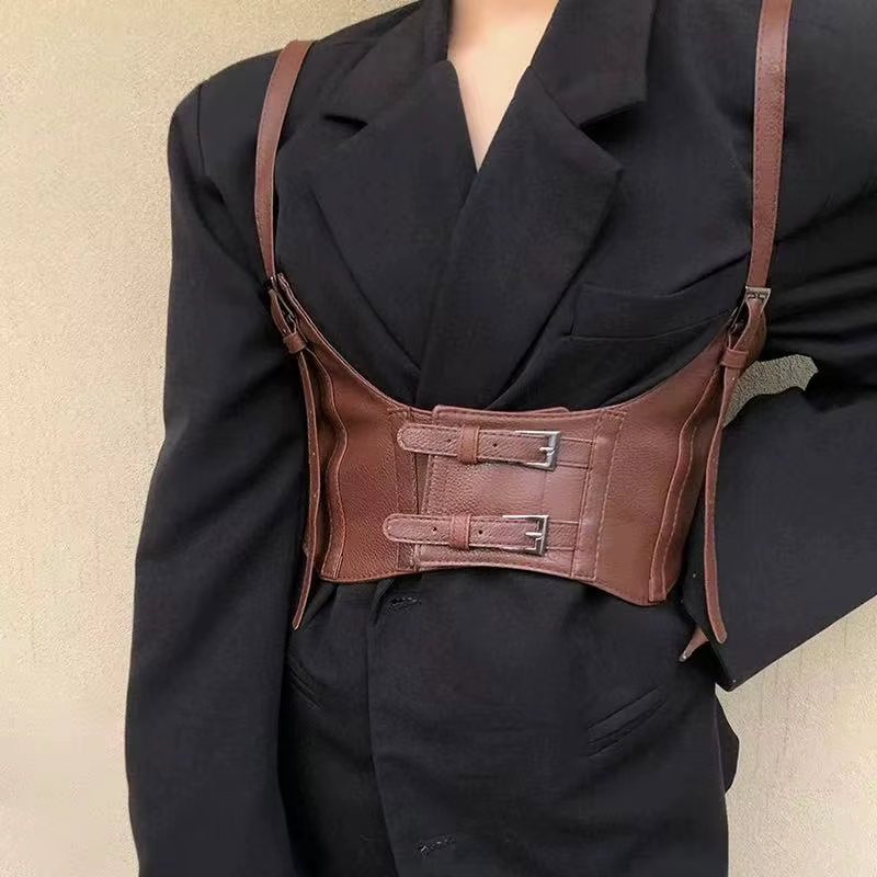 Ceinture large en cuir noir pour femmes