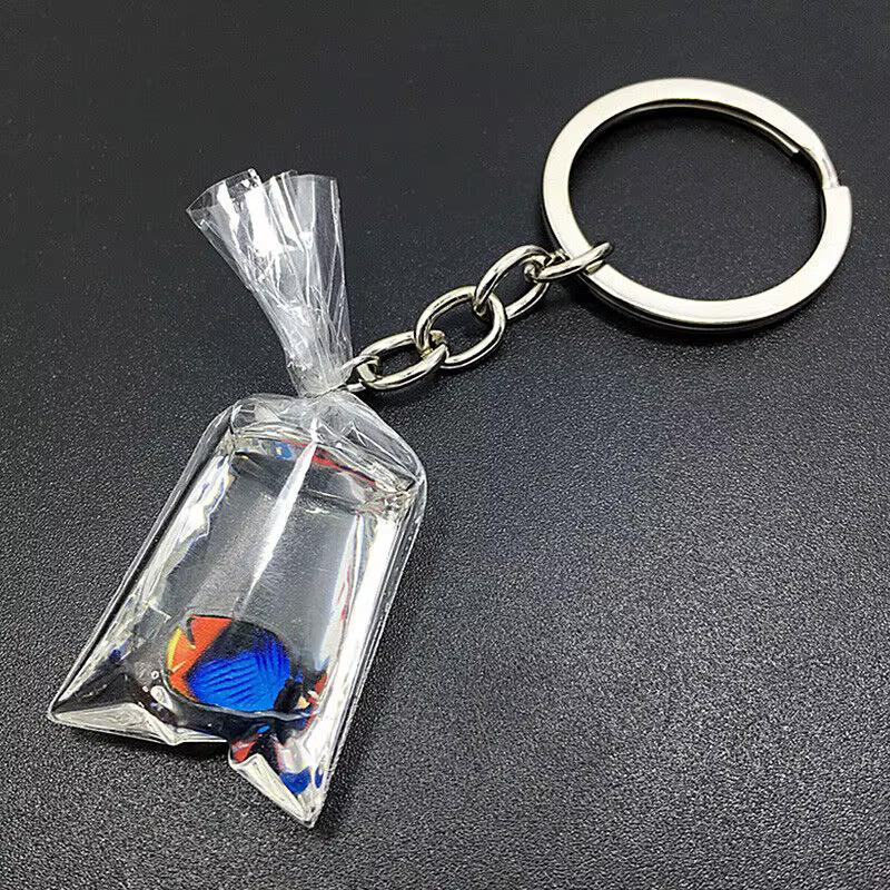 Porte-clés de sac en résine de poisson tropical transparent