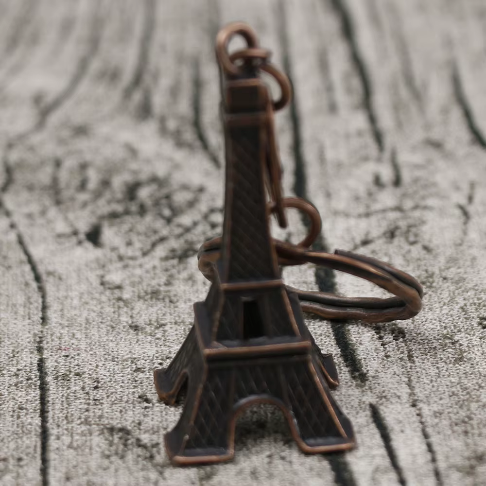 Porte-clés en métal Tour Eiffel