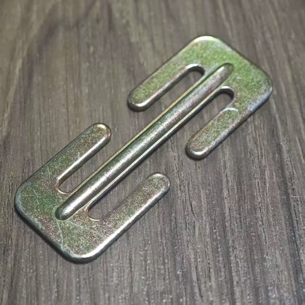 1 pièces 6.0x2.2cm ceinture de sécurité de voiture automobile ajusteur de ceinture de sécurité Clip de ceinture automatique pour les personnes courtes enfants-fin la douleur