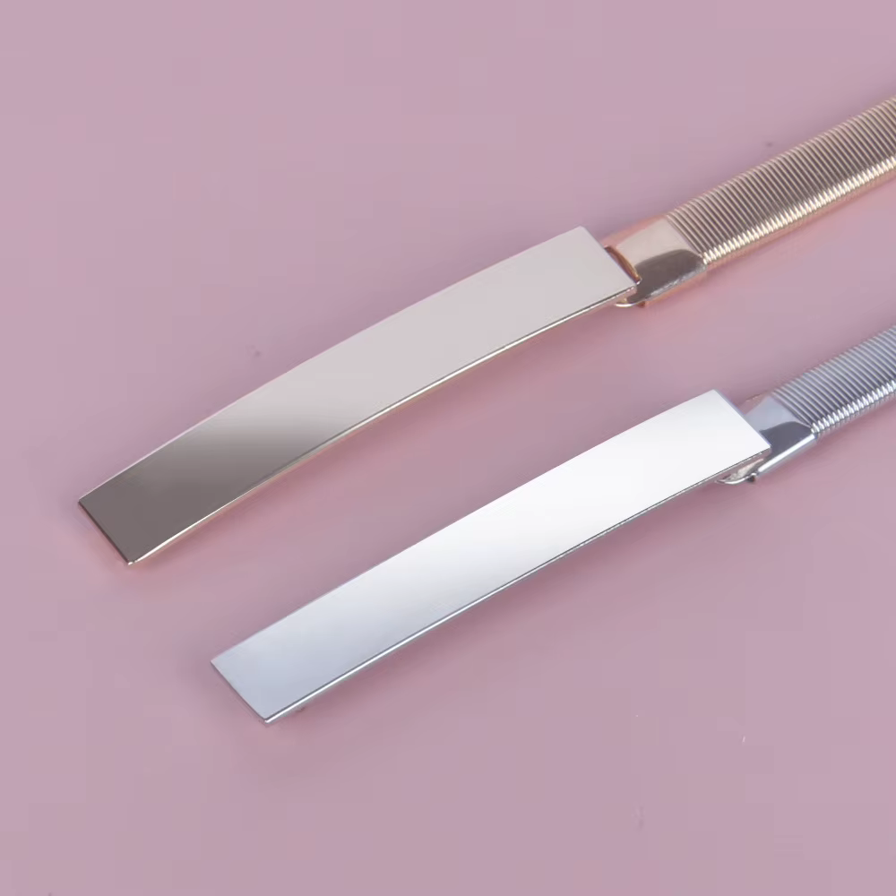 Ceinture en métal doré pour femme