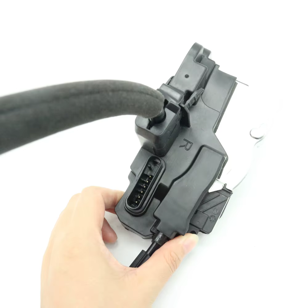 Assemblage de serrure de porte droite avec câble, magasins avant et arrière de voiture, Great Wall Haval H6, 6205120xkz30a, 6205110xkz30a