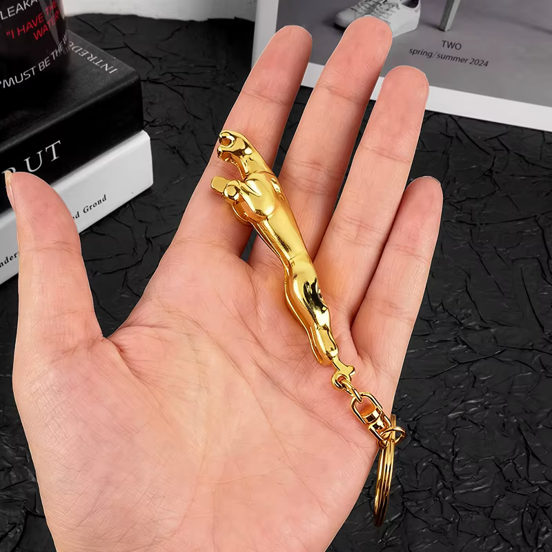 Porte-clés en métal de luxe pour hommes et femmes