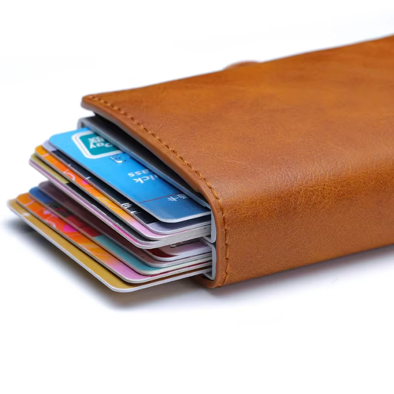 Gravure nom fibre de carbone Mini portefeuille Pop Up cadeau personnalisé carte Rfid haute qualité hommes portefeuilles 12 porte-cartes petit sac d'argent