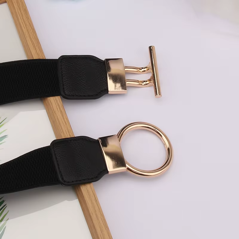 Ceinture à boucle ronde pour femmes