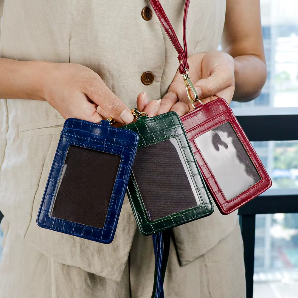 Porte-carte avec lanière en cuir PU de crocodile avec nom personnalisé