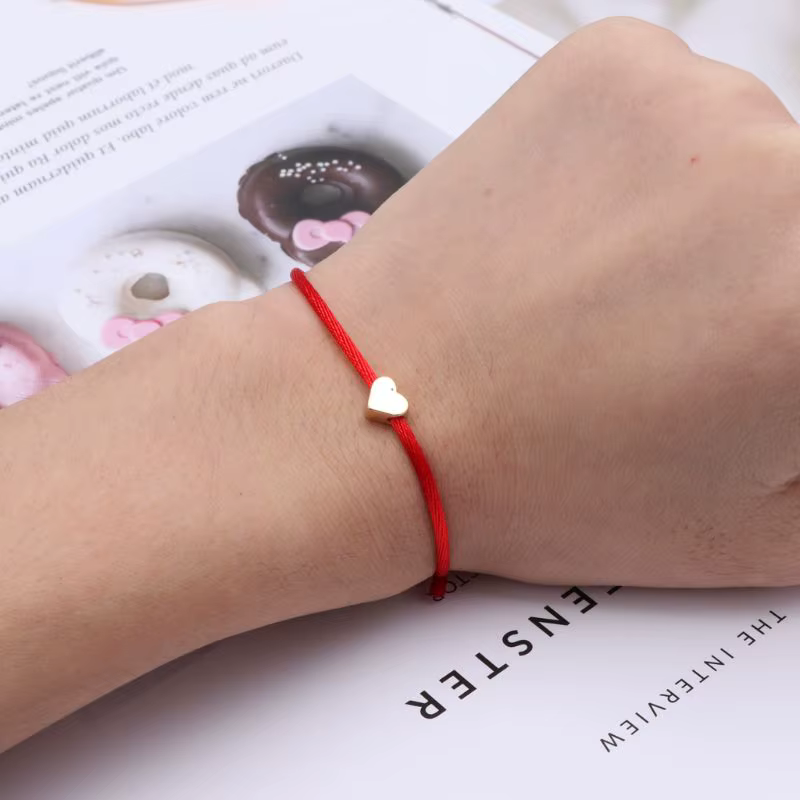 Bracelets à breloques coeur d'amour pour hommes et femmes, bracelet de couple, chaîne rouge porte-bonheur, bijoux de navire Chia, réglable, fait à la main, souhait, amoureux