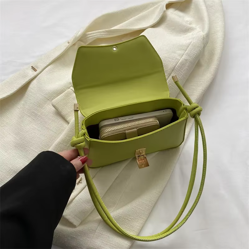 Sac à bandoulière en cuir de couleur unie pour femmes