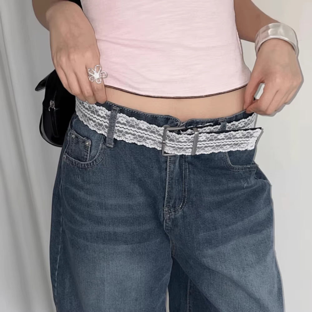 Belle ceinture de taille en dentelle en cuir blanc à fleurs