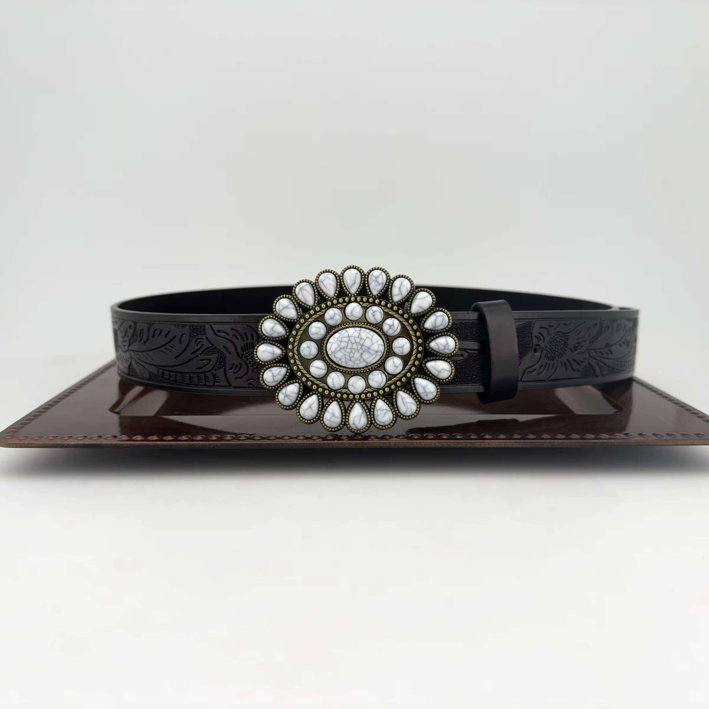 Ceinture de mode de haute qualité turquoise incrustée de style bohème occidental, ceinture décontractée en cuir PU avec boucle en alliage de zinc pour hommes et femmes