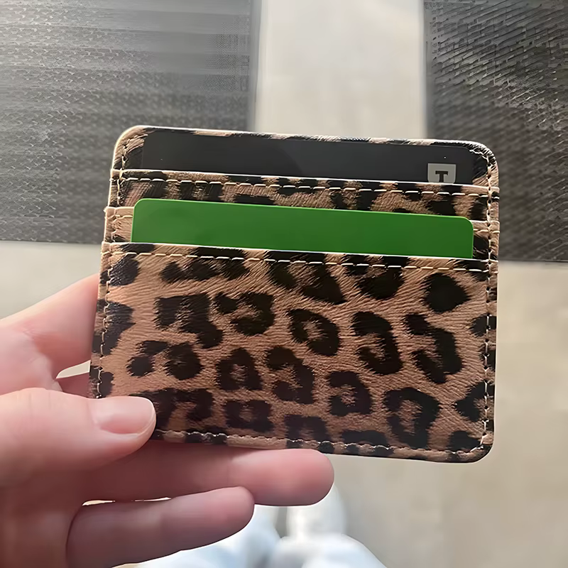 Portefeuille classique en cuir PU imprimé léopard