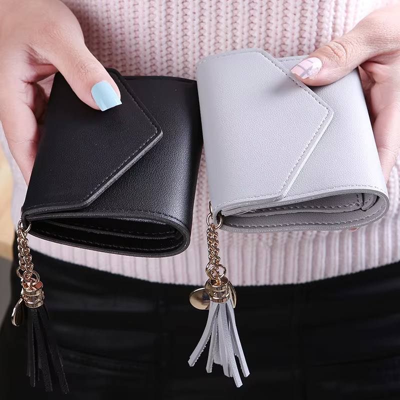 Mode court femmes portefeuilles en cuir PU